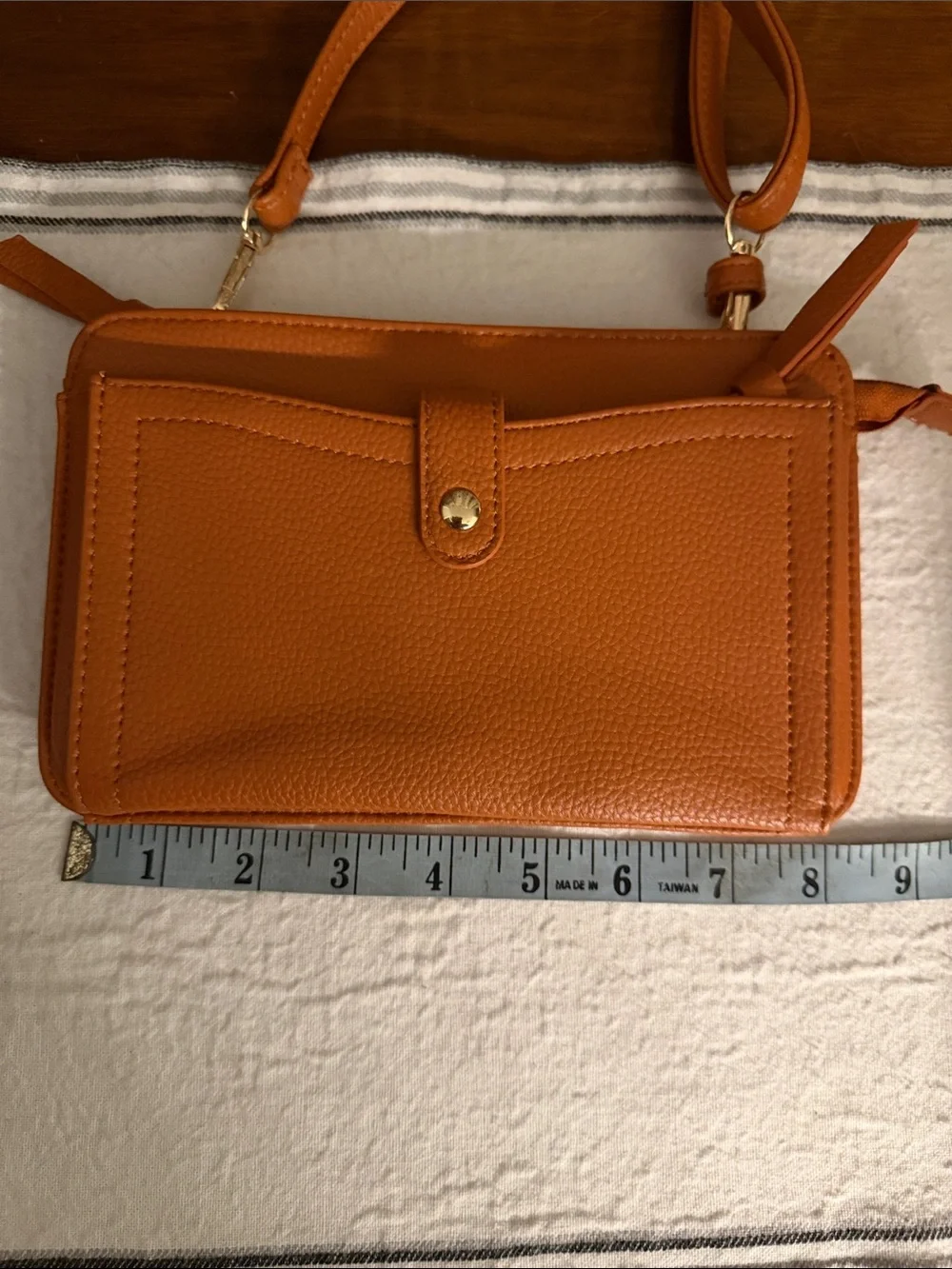 N/A compact tan